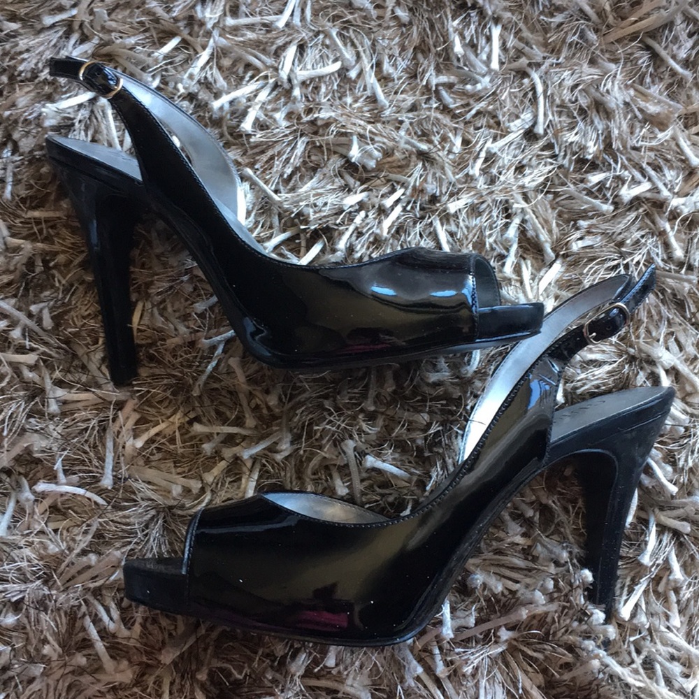 Guess black patent open toed stilettos - Picture 5 of 10